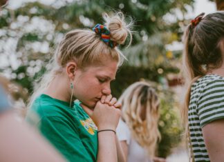 „Stell dich nicht so an!“ – über fiese Sätze und Victim Blaming